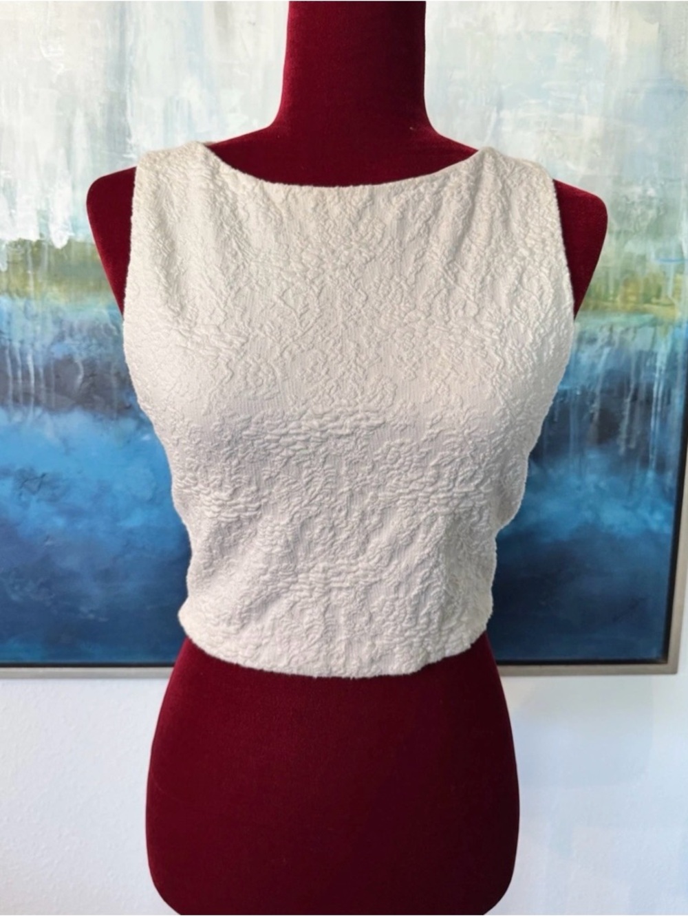 Alice + Olivia Cream Textured Sleeveless Crop Top